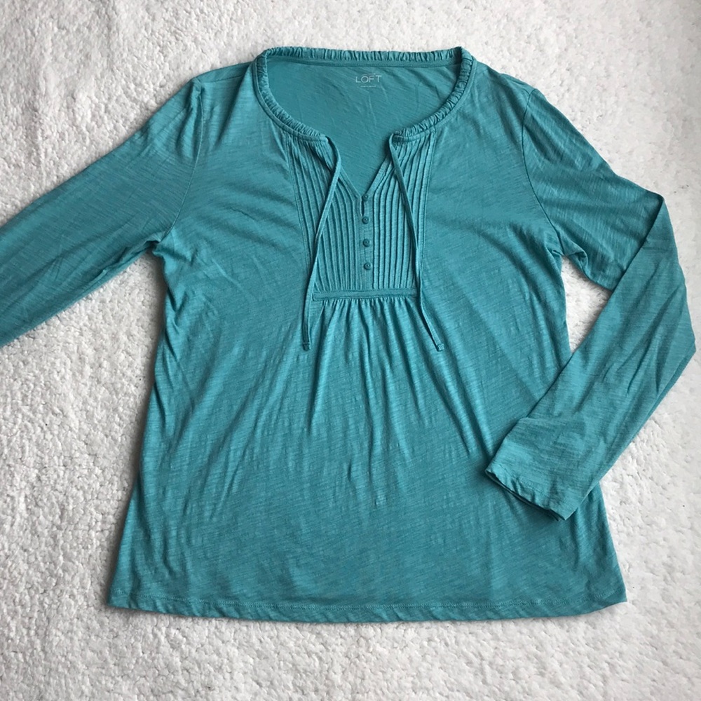 Loft ruffled long sleeve T-shirt